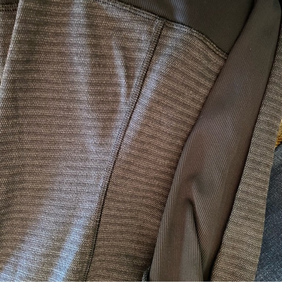 Lululemon Bhakti Yoga Jacket define style - Picture 14 of 14